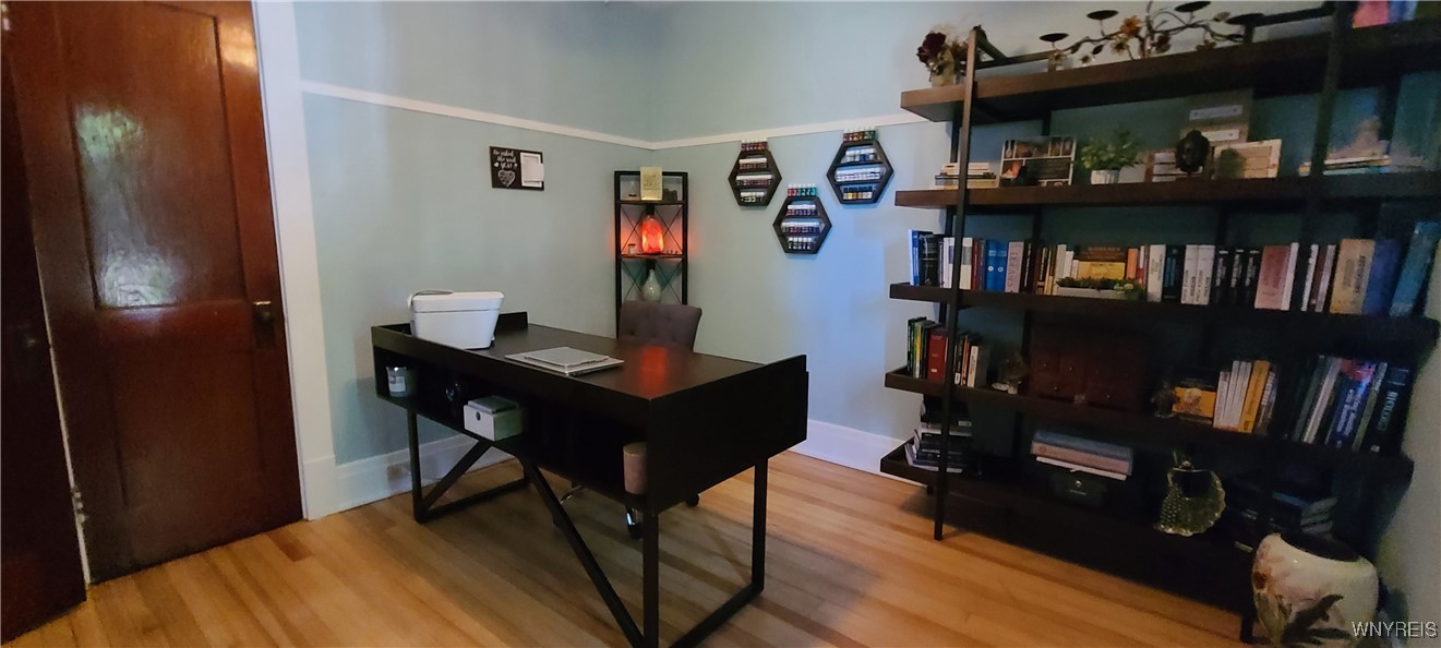 Niagara Falls, New York 14305, United States, 4 Bedrooms Bedrooms, ,2 BathroomsBathrooms,Residential,Active,210551