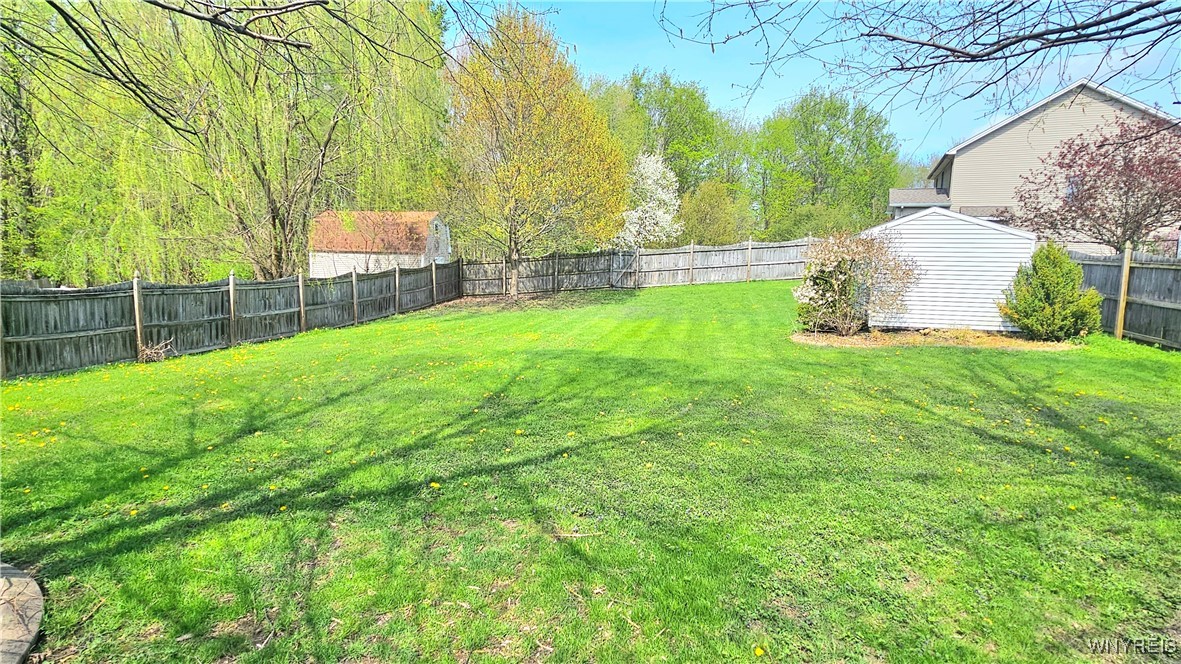 2357 Winterberry Drive, Hamburg, New York image 5