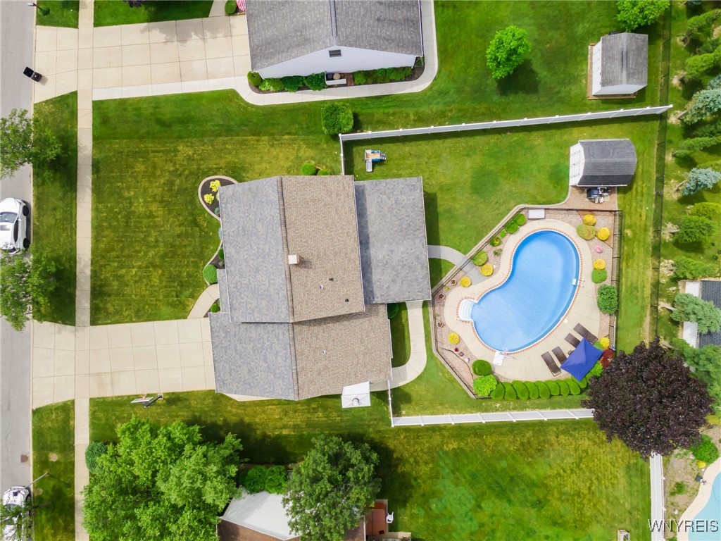 18 Stony Brook Drive