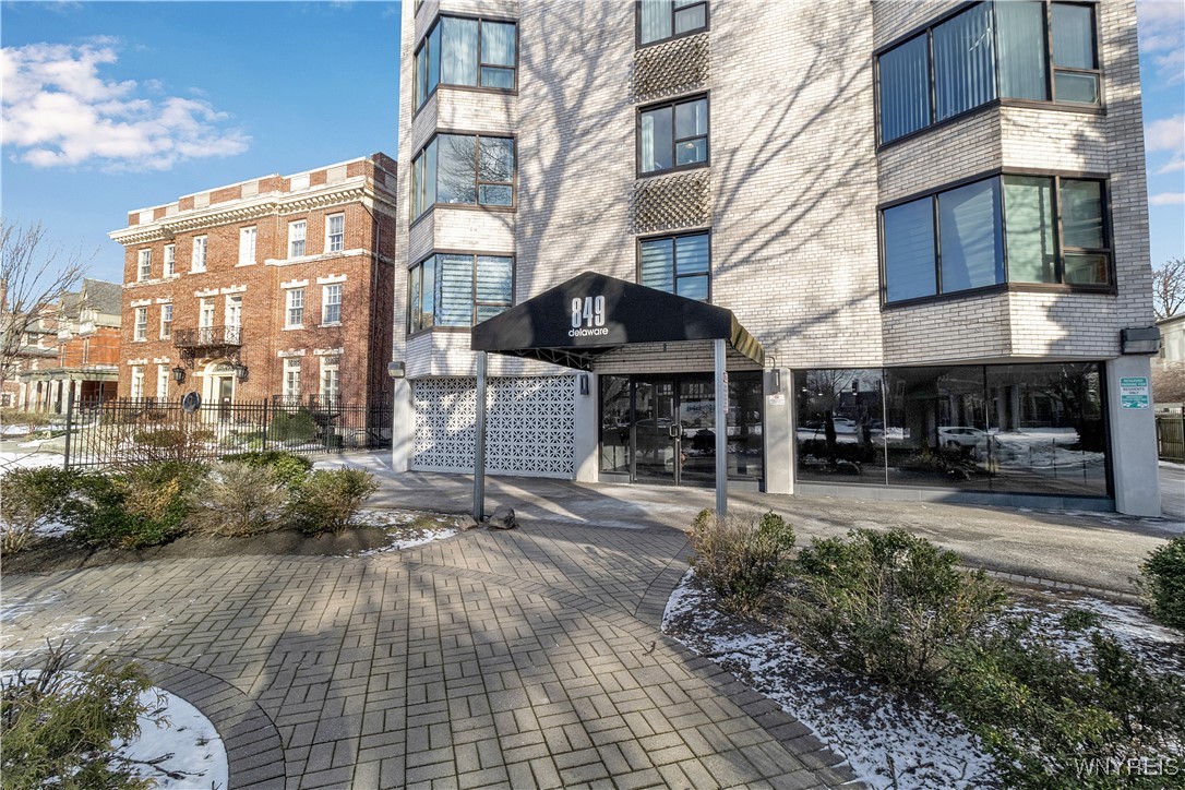 849 Delaware Ave 605