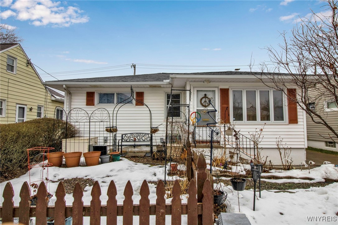 211 Hoover Avenue, Tonawanda, New York image 2