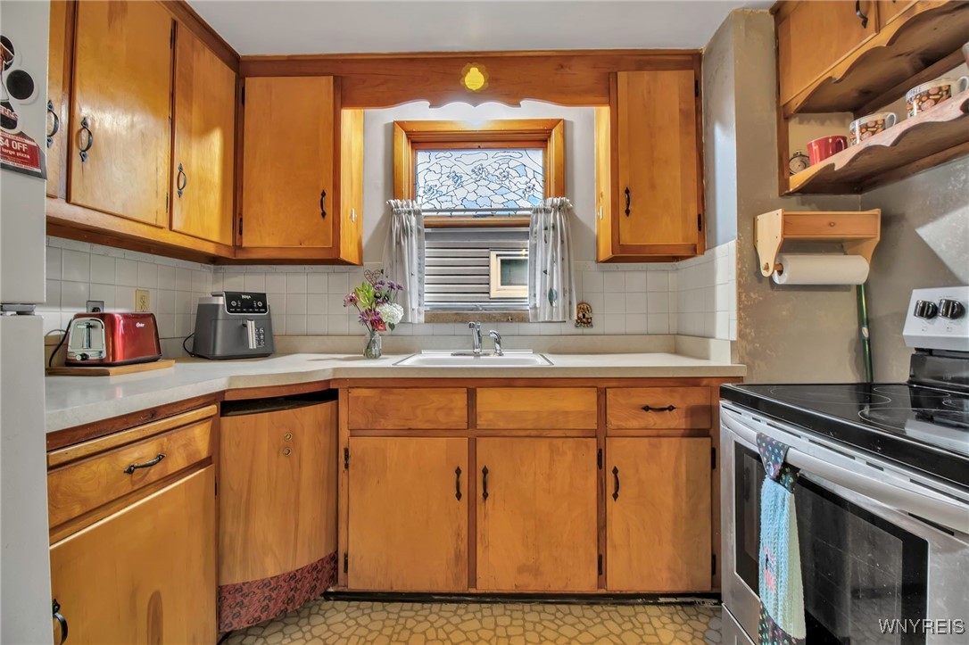 211 Hoover Avenue, Tonawanda, New York image 8