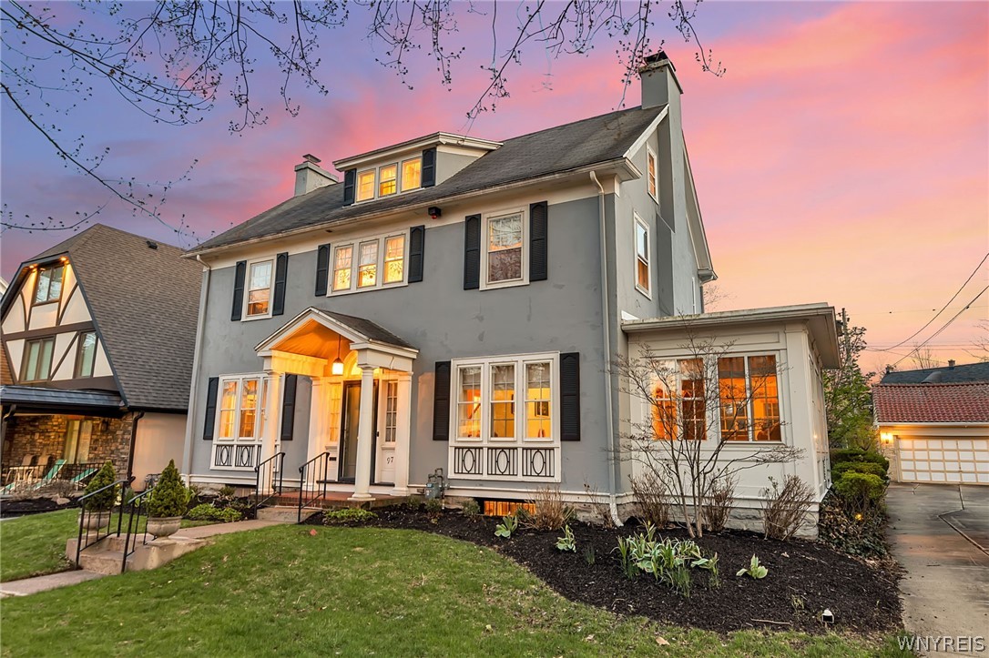 97 Depew Avenue