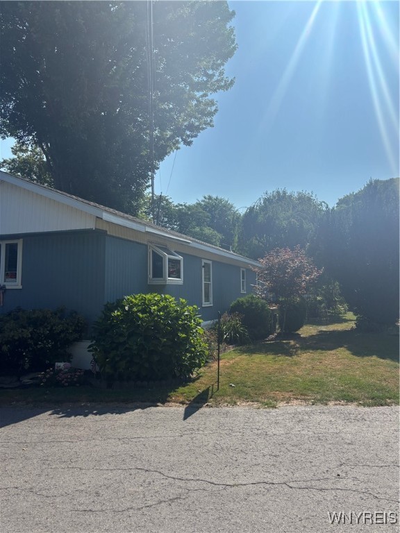 Lockport Town, New York 14094, United States, 2 Bedrooms Bedrooms, ,1 BathroomBathrooms,Residential,Active,193281