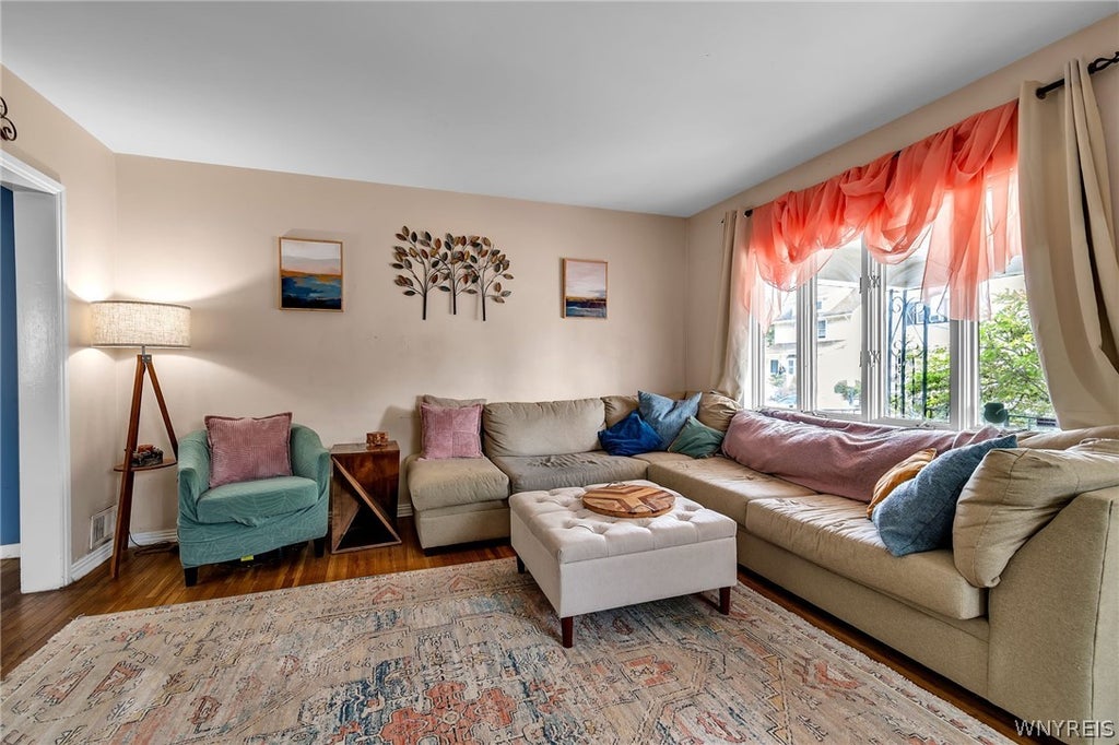 Photo of 32 Warren Avenue, Tonawanda, NY 14217 (MLS # B1710160)