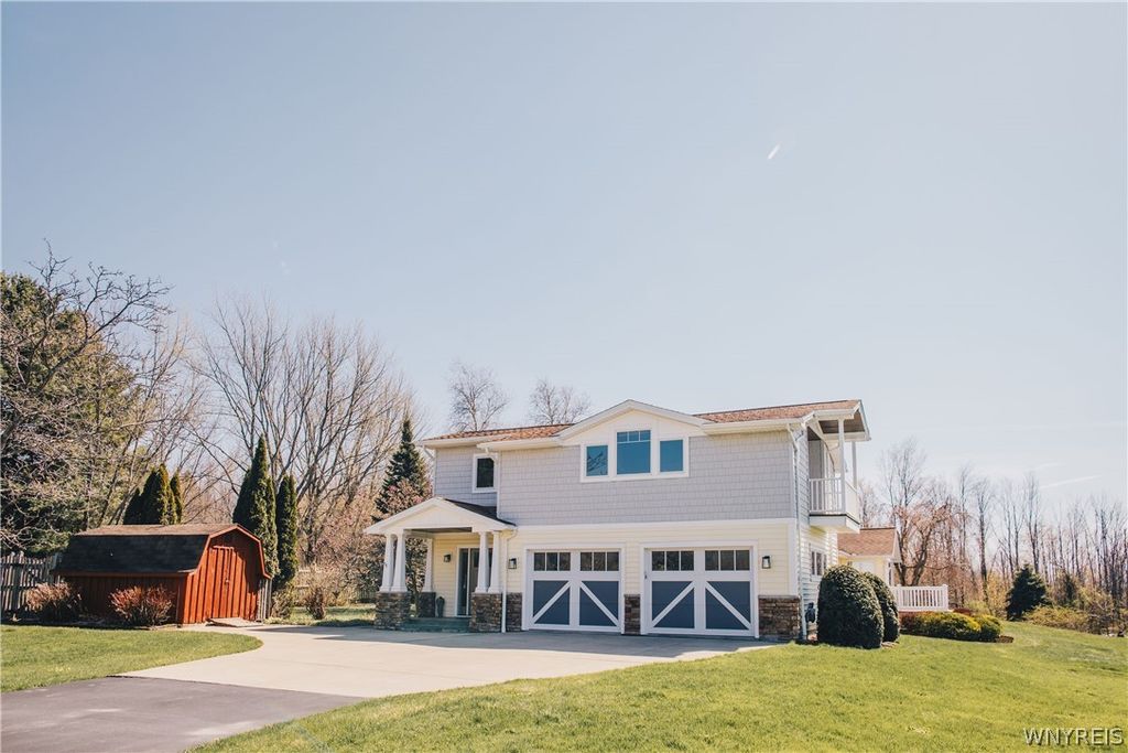 Photo of 7208 Liebler Road Road, Boston, NY 14033 (MLS # B1678082)