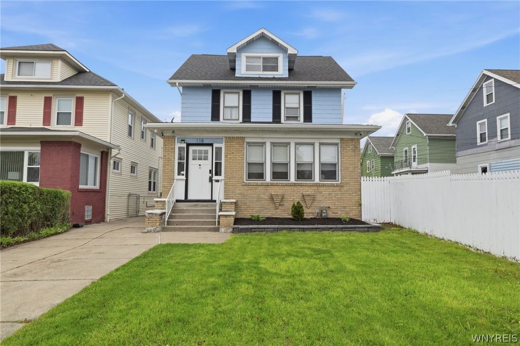 Photo of 118 Homer Avenue, Buffalo, NY 14216 (MLS # B1678453)