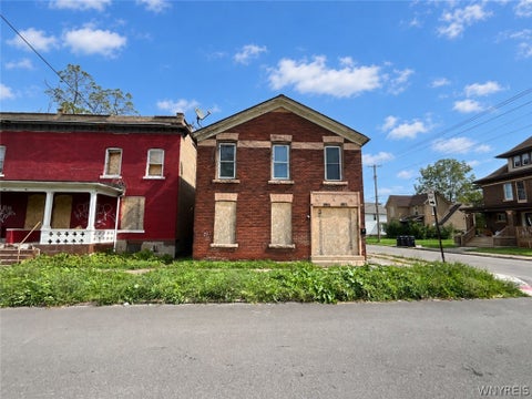 Tiny photo for 1301 13th Street, Niagara Falls, NY 14301 (MLS # B1714411)