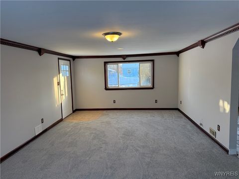 Tiny photo for 4320 Isherwood Drive, Niagara, NY 14305 (MLS # B1660751)