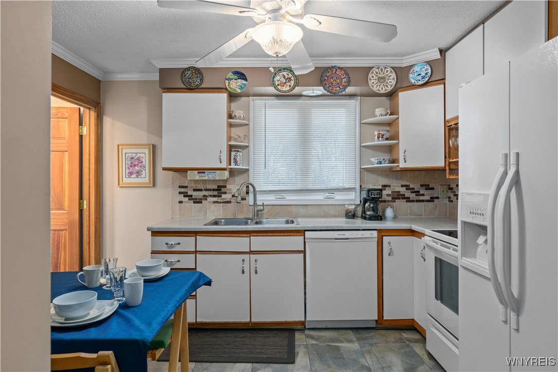 856 Ridge Road, Lackawanna, New York image 15