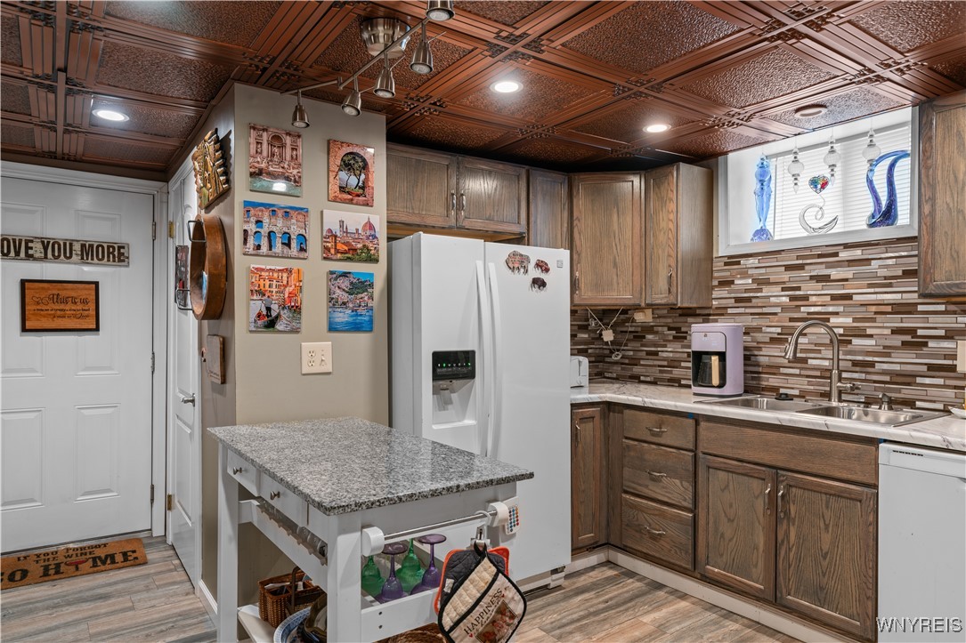 856 Ridge Road, Lackawanna, New York image 25