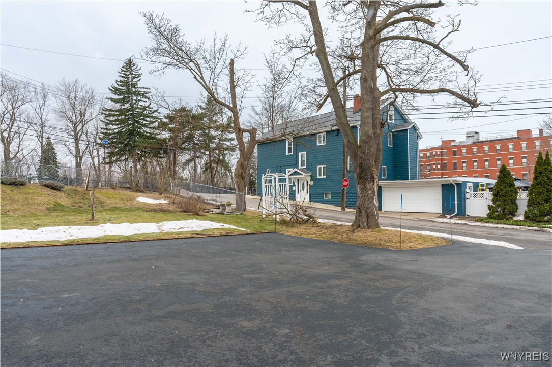 856 Ridge Road, Lackawanna, New York image 34