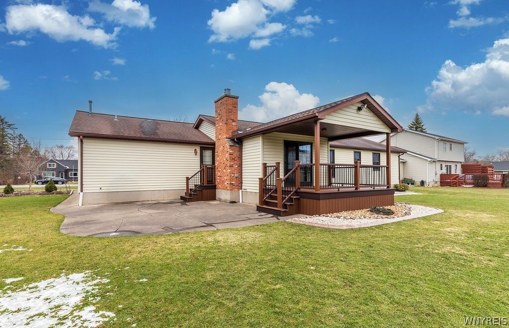 Photo of 3095 Stony Point Road, Grand Island, NY 14072 (MLS # B1667498)