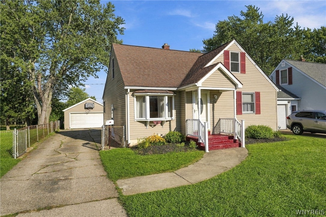 33 Lyndale Court