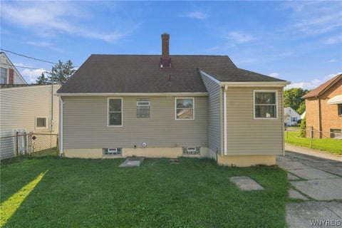 Tiny photo for 33 Lyndale Court, West Seneca, NY 14224 (MLS # B1715458)