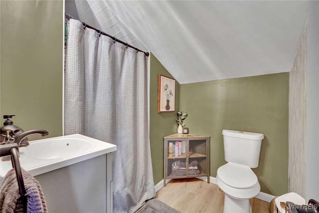 562 Lakeview Avenue, Orchard Park, New York image 16