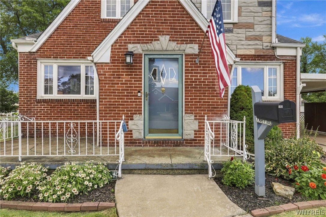 192 Eastland Parkway
