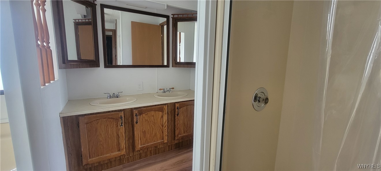 Lockport Town, New York 14094, United States, 2 Bedrooms Bedrooms, ,1 BathroomBathrooms,Residential,Active,172309