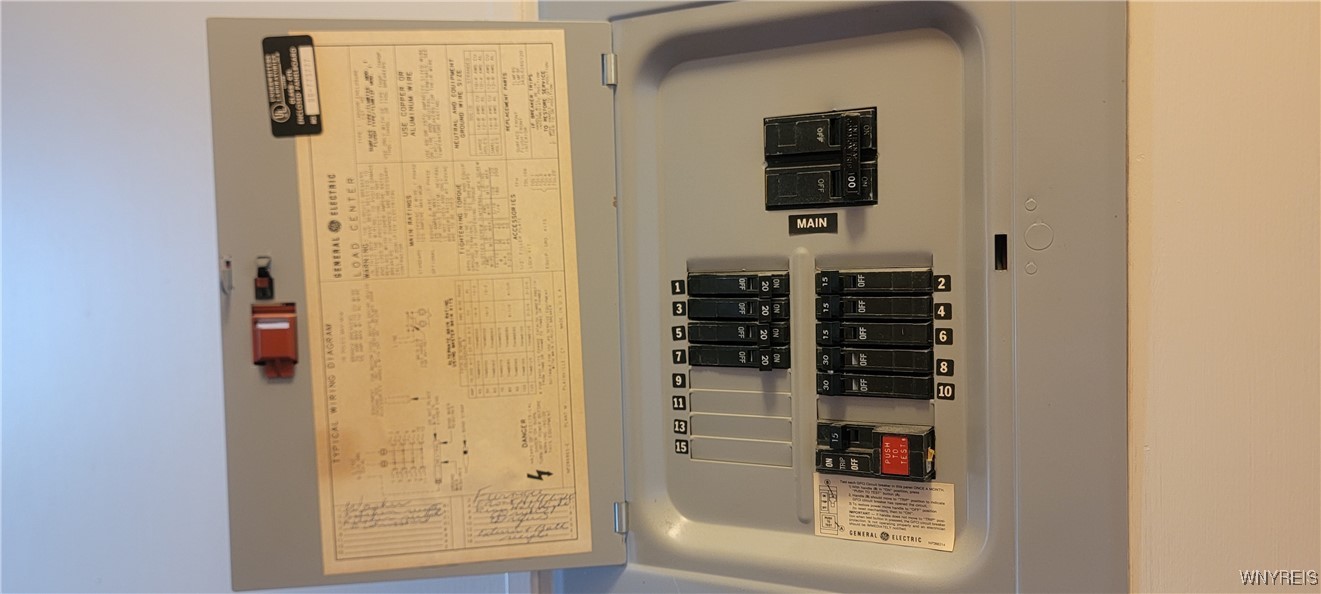 Lockport Town, New York 14094, United States, 2 Bedrooms Bedrooms, ,1 BathroomBathrooms,Residential,Active,172309