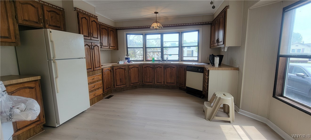 Lockport Town, New York 14094, United States, 2 Bedrooms Bedrooms, ,1 BathroomBathrooms,Residential,Active,172309