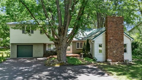 Homes For Sale - 1715 Hopkins Road<br/> Erie County, Amherst, NY 14068