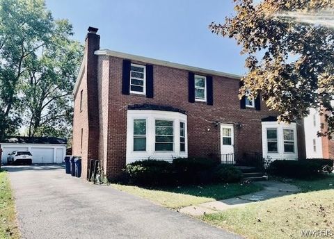 Photo of 199 Fairgreen Drive #Right, Amherst, NY 14228 (MLS # B1656973)