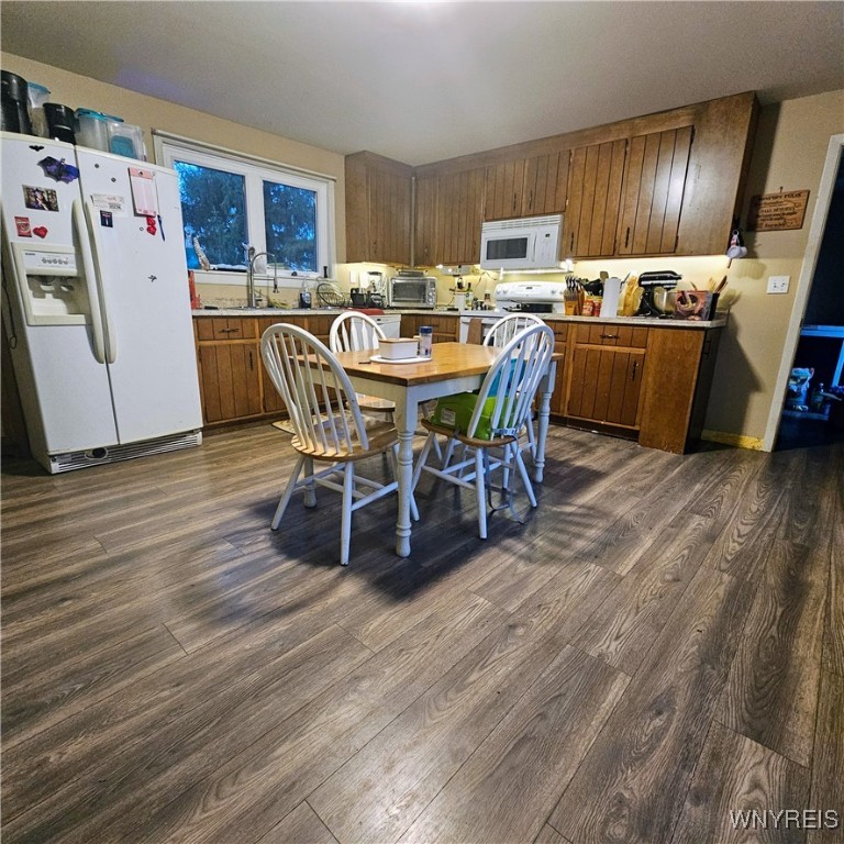 Royalton, New York 14067, United States, 3 Bedrooms Bedrooms, ,2 BathroomsBathrooms,Residential,Pending,31837