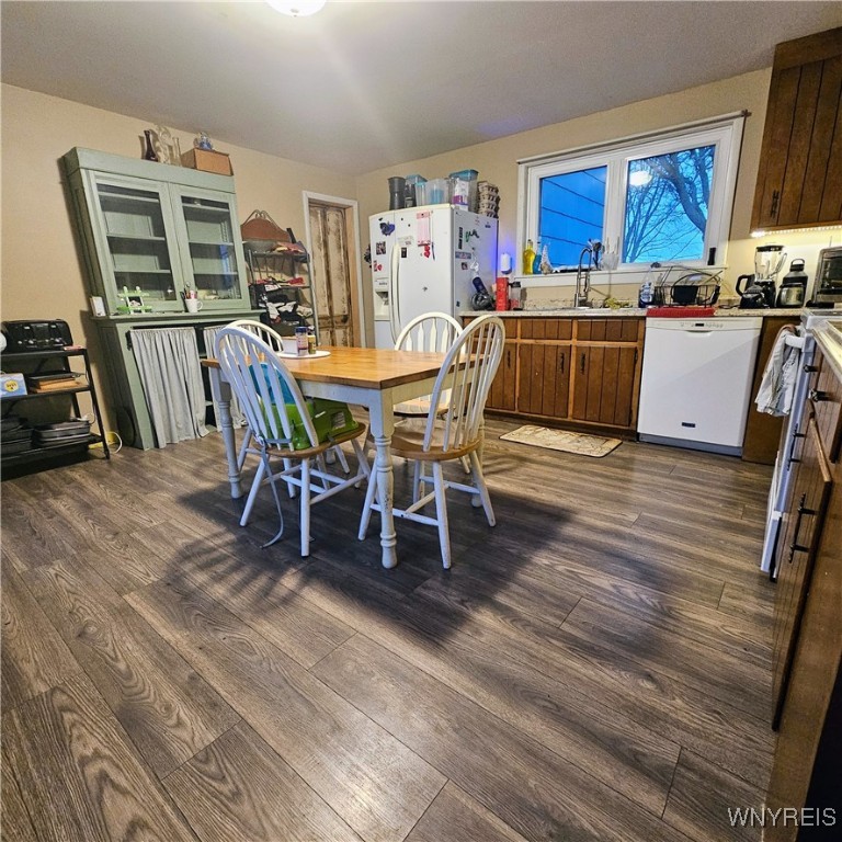 Royalton, New York 14067, United States, 3 Bedrooms Bedrooms, ,2 BathroomsBathrooms,Residential,Pending,31837