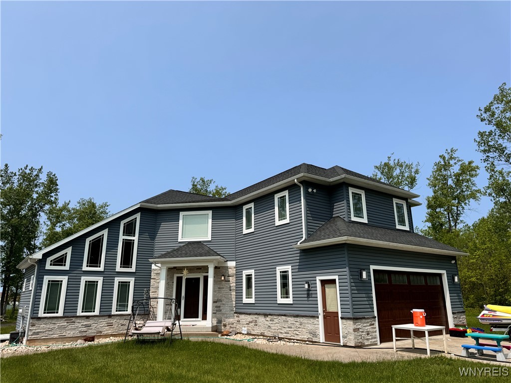 586 Pavement Road, Lancaster, New York image 1