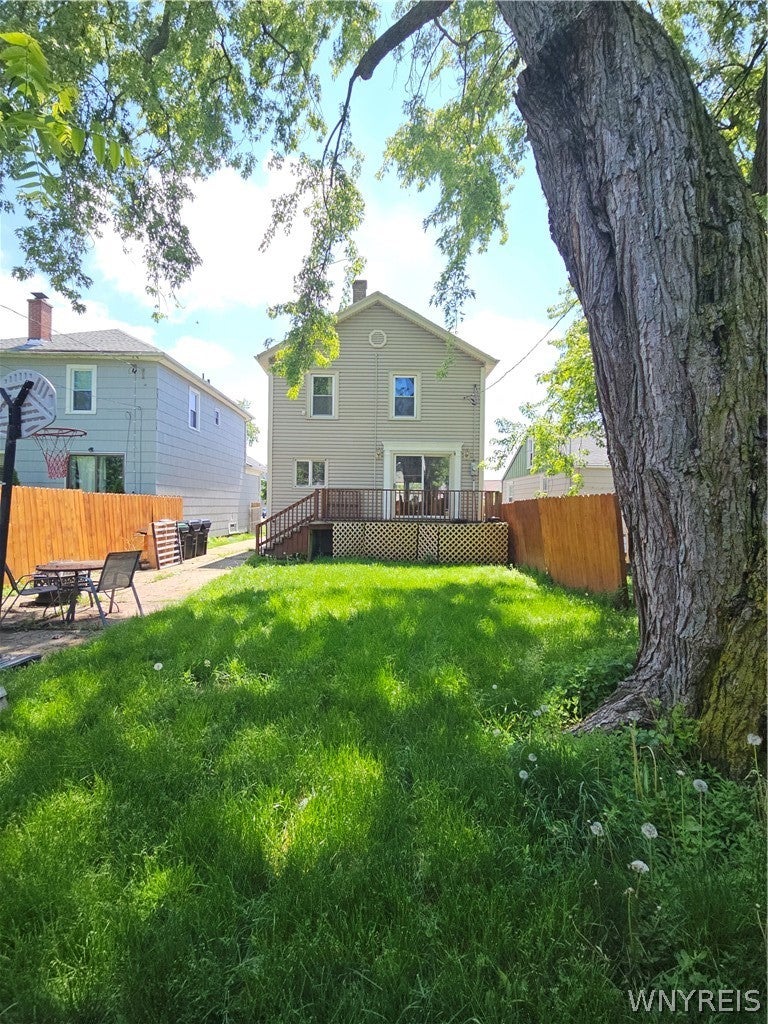 387 W Hazeltine Avenue