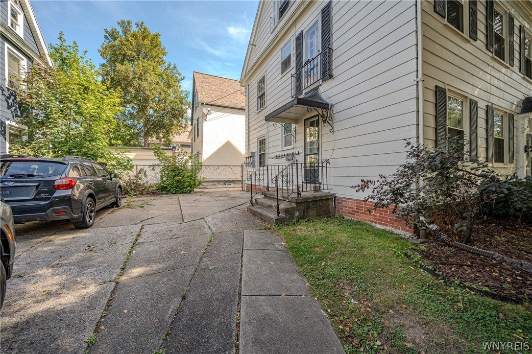 346 Woodward Avenue