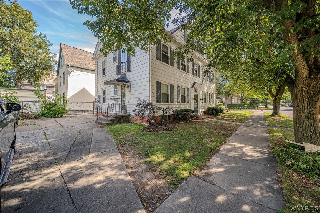 346 Woodward Avenue
