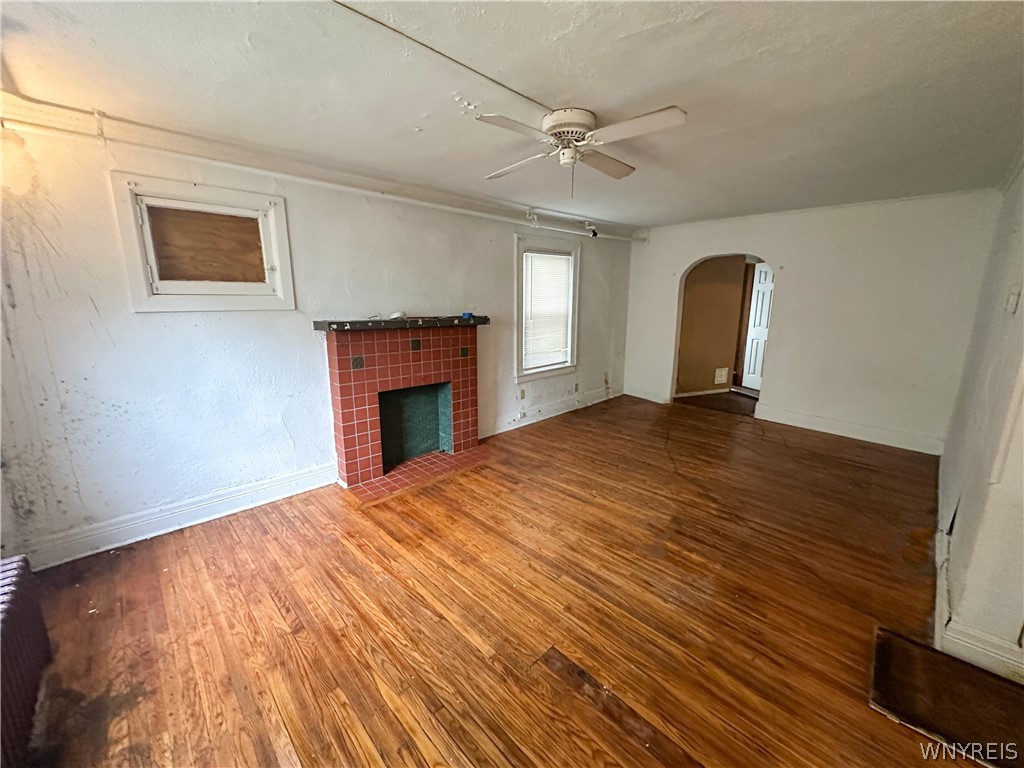 32 Custer Street