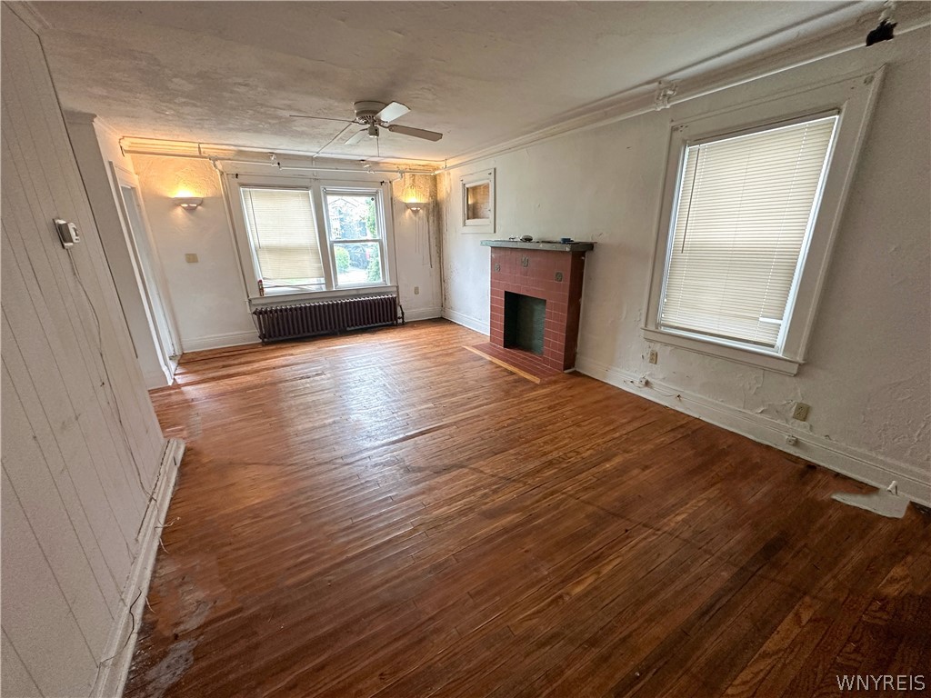 32 Custer Street