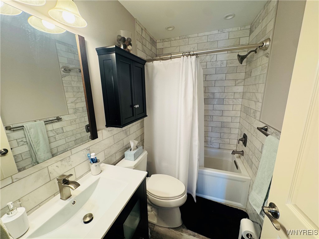 3303 Brookfield Lane, Hamburg, New York image 23