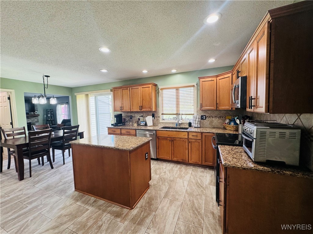 3303 Brookfield Lane, Hamburg, New York image 4