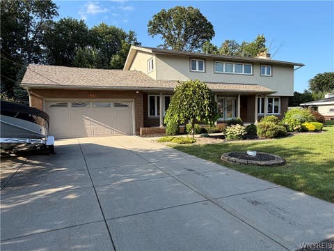 Tiny photo for 8148 Effie Drive, Niagara, NY 14304 (MLS # B1709139)
