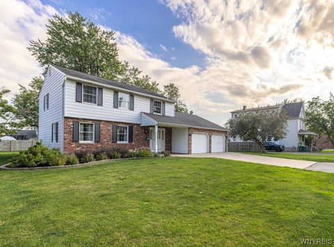 Homes For Sale - 4241 Elmwood Avenue<br/> Hamburg, NY 14219