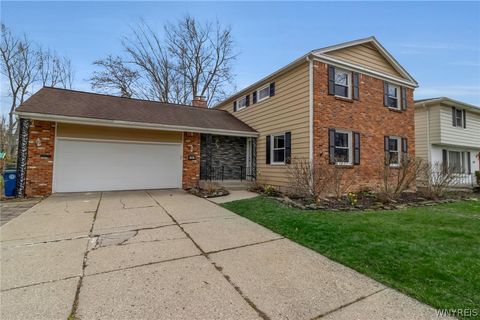 Photo of 164 Cherrywood Drive, Amherst, NY 14221 (MLS # B1673418)