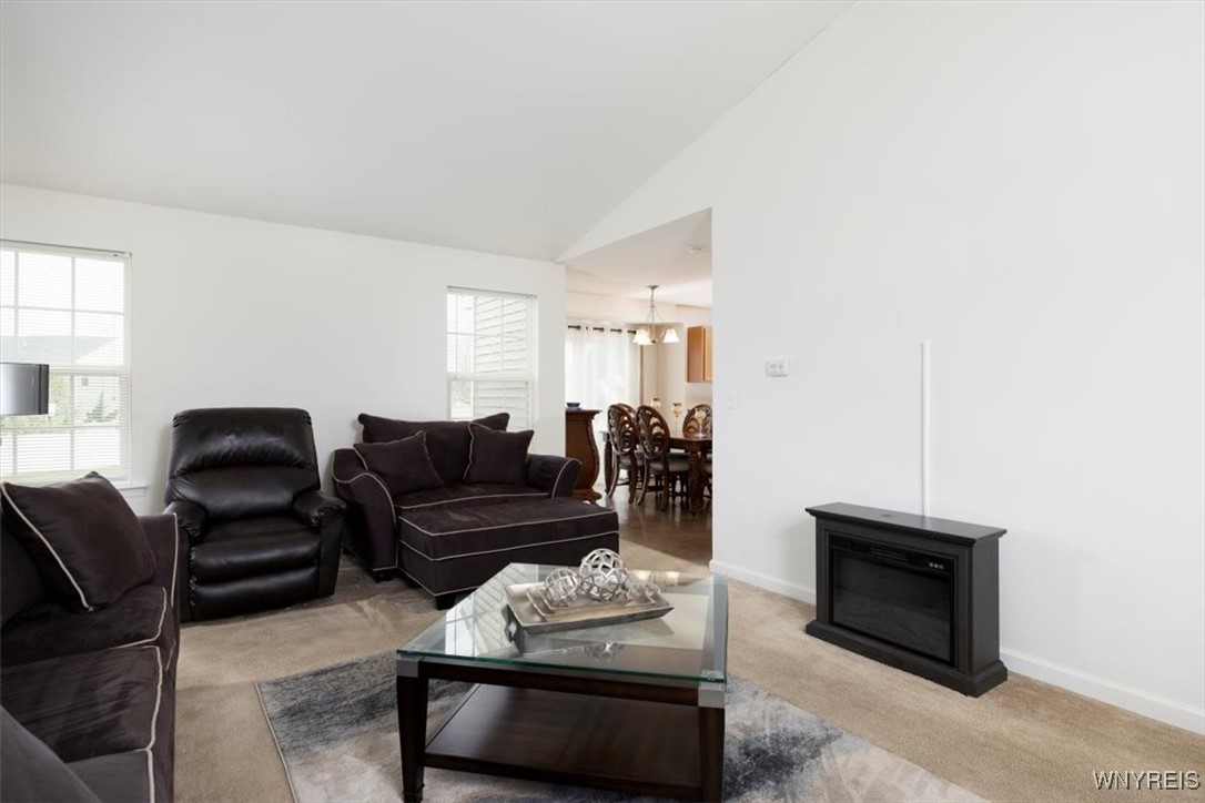 694 Pleasant View Dr