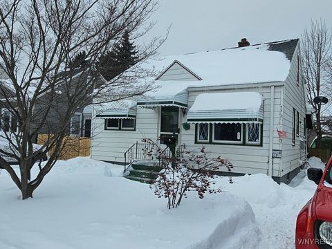 Photo of 166 Ridgewood Road, Buffalo, NY 14220 (MLS # B1660319)