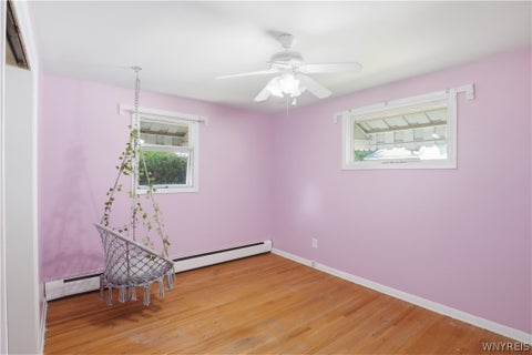 Tiny photo for 512 Parkside Place, Porter, NY 14174 (MLS # B1708999)