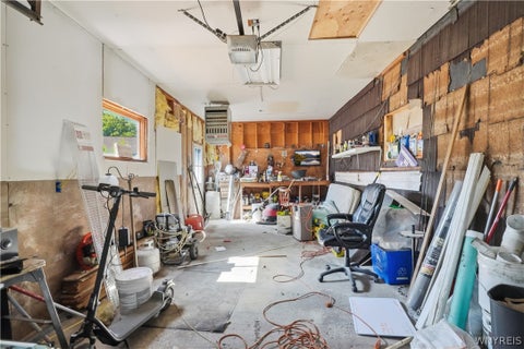 Tiny photo for 512 Parkside Place, Porter, NY 14174 (MLS # B1708999)