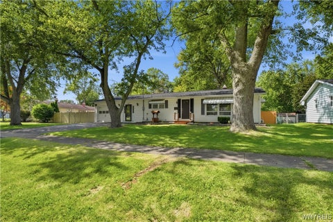 Tiny photo for 512 Parkside Place, Porter, NY 14174 (MLS # B1708999)