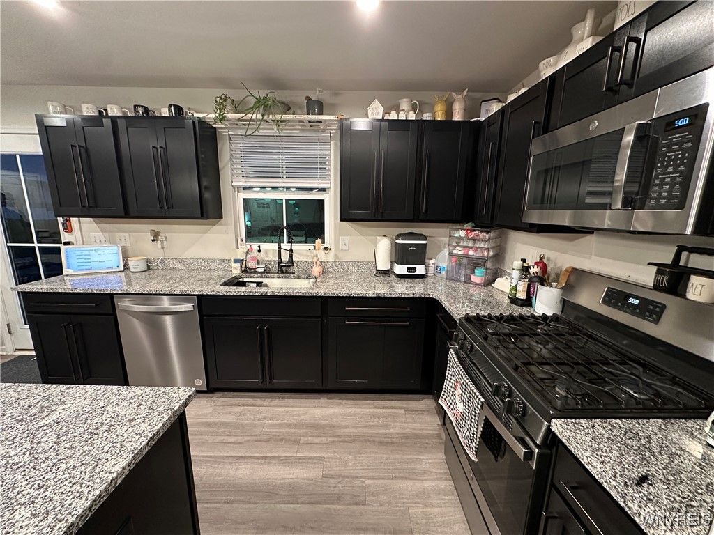 Photo of 113 Winterbrook Drive, Amherst, NY 14228 (MLS # B1652765)