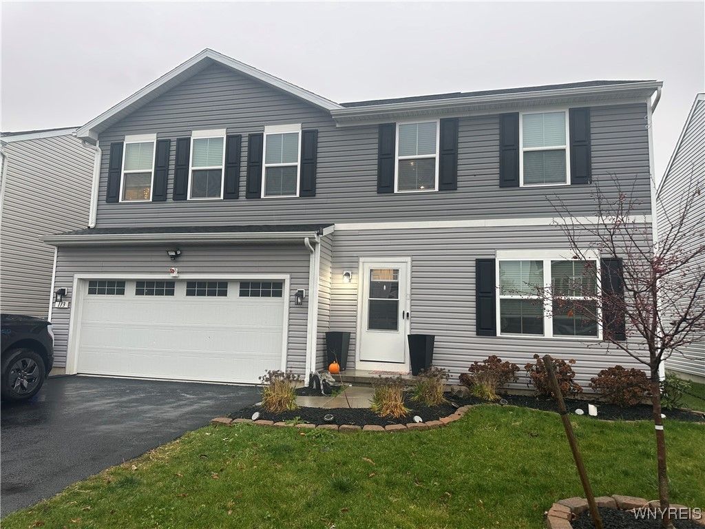 Photo of 113 Winterbrook Drive, Amherst, NY 14228 (MLS # B1652765)