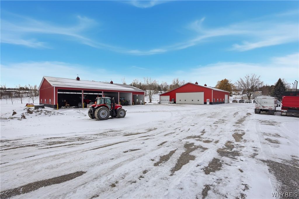 Photo of 3370 Stannard Road, Alexander, NY 14005 (MLS # B1661623)