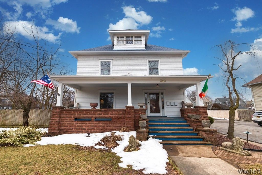 Photo of 319 Wheatfield 1B, North Tonawanda, NY 14120 (MLS # B1666561)