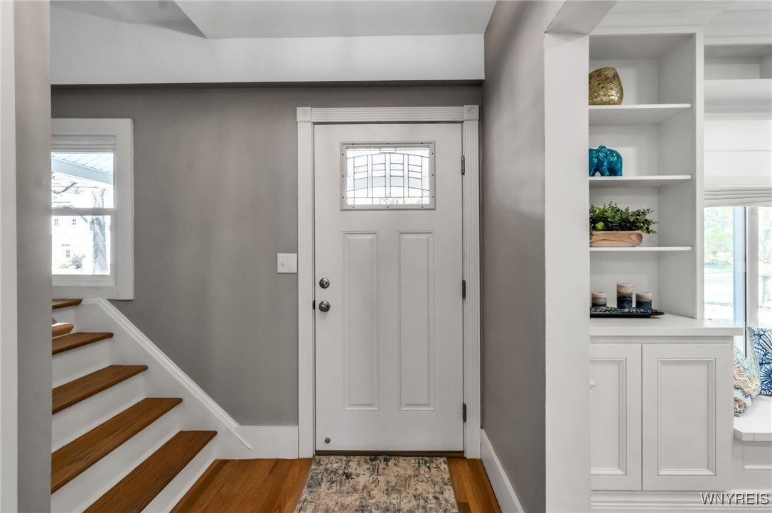 301 Oakwood Avenue, Aurora, New York image 3