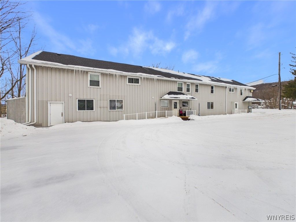 Photo of 121 S Main Street, Warsaw, NY 14569 (MLS # B1662005)